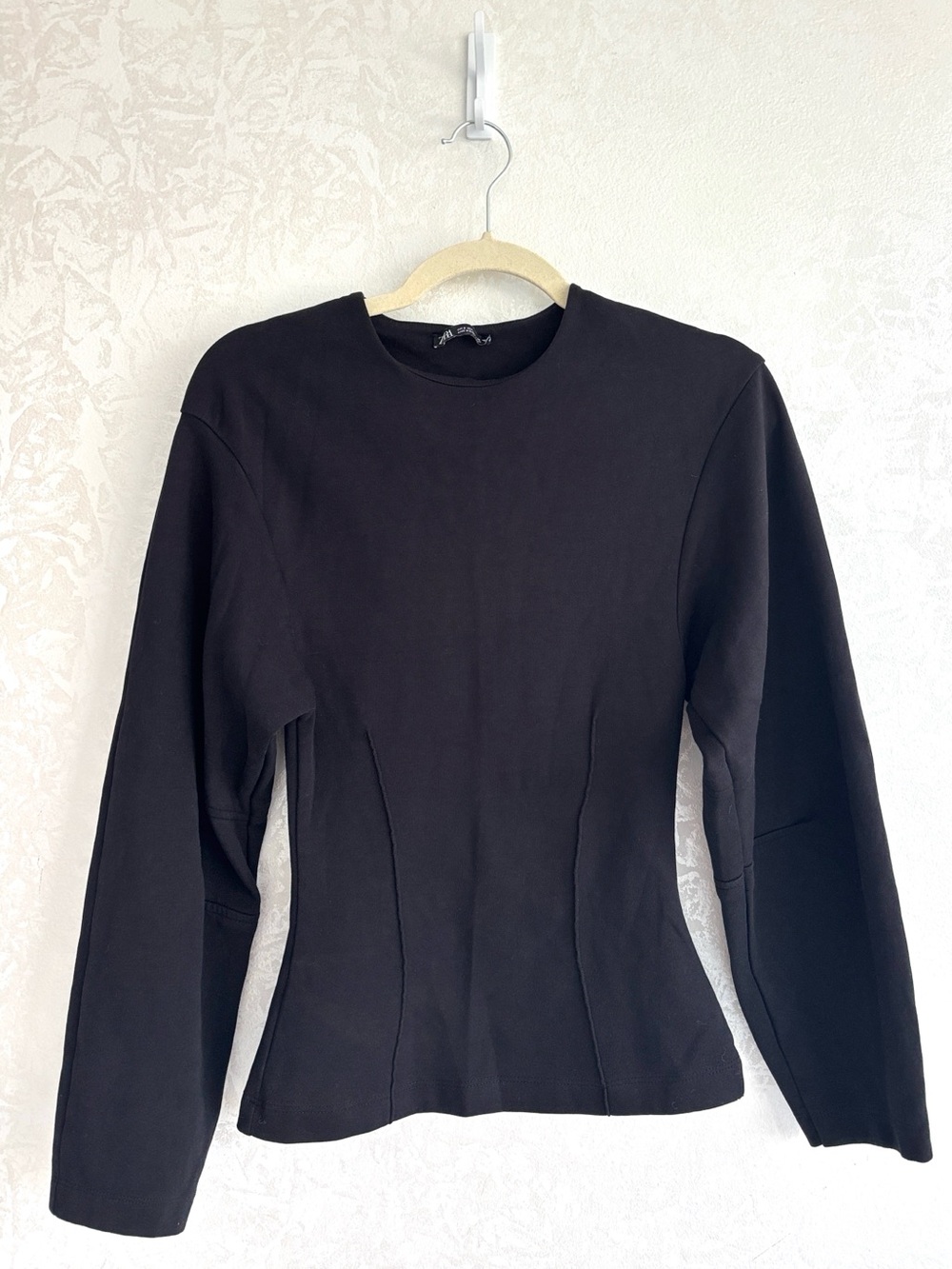 ZARA FITTED INTERLOCK SWEATSHIRT in Black Size S
